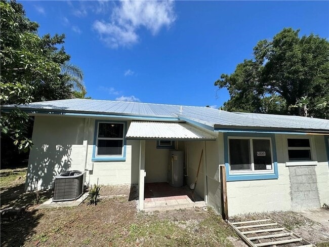 Building Photo - 1644 26th Ave
