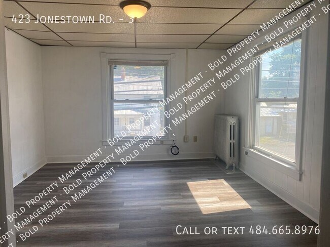 Foto del edificio - 423 Jonestown Rd