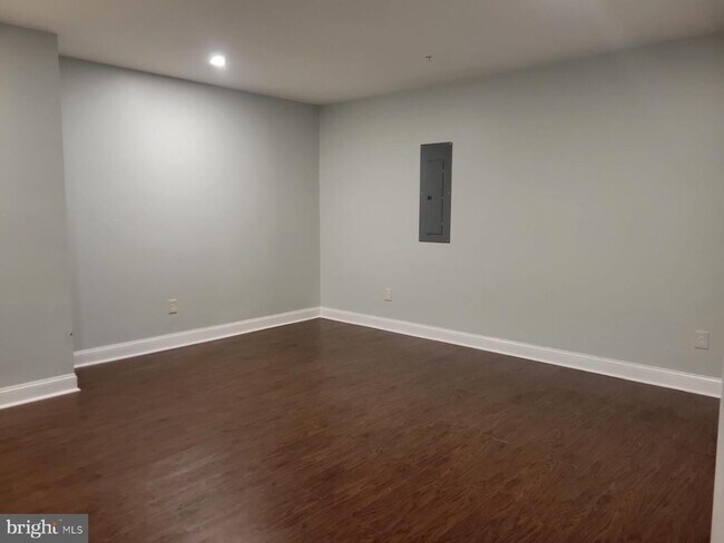 Building Photo - 17453 Spring Cress Dr