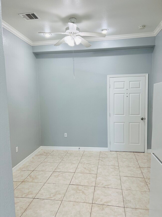 Foto del edificio - 7306 Tuck St