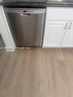 Foto del edificio - 709 Gardens Dr