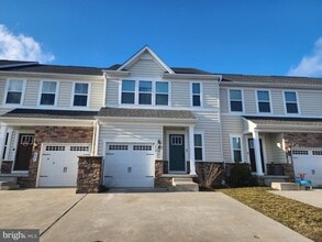 Building Photo - 439 Goodwick Dr