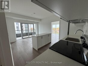 Building Photo - 715 Davis Dr