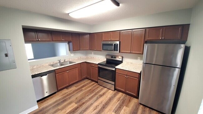 Building Photo - 454 N 18th Ave