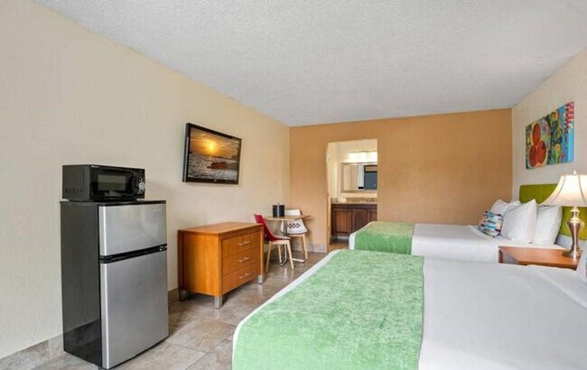 Foto del edificio - 1500 N Thacker Ave