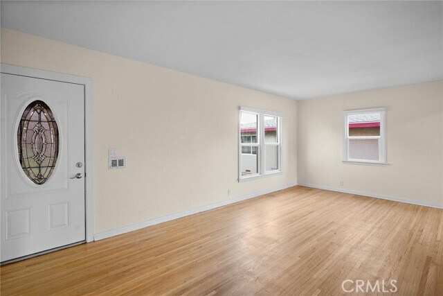 Foto del edificio - 11750 California St