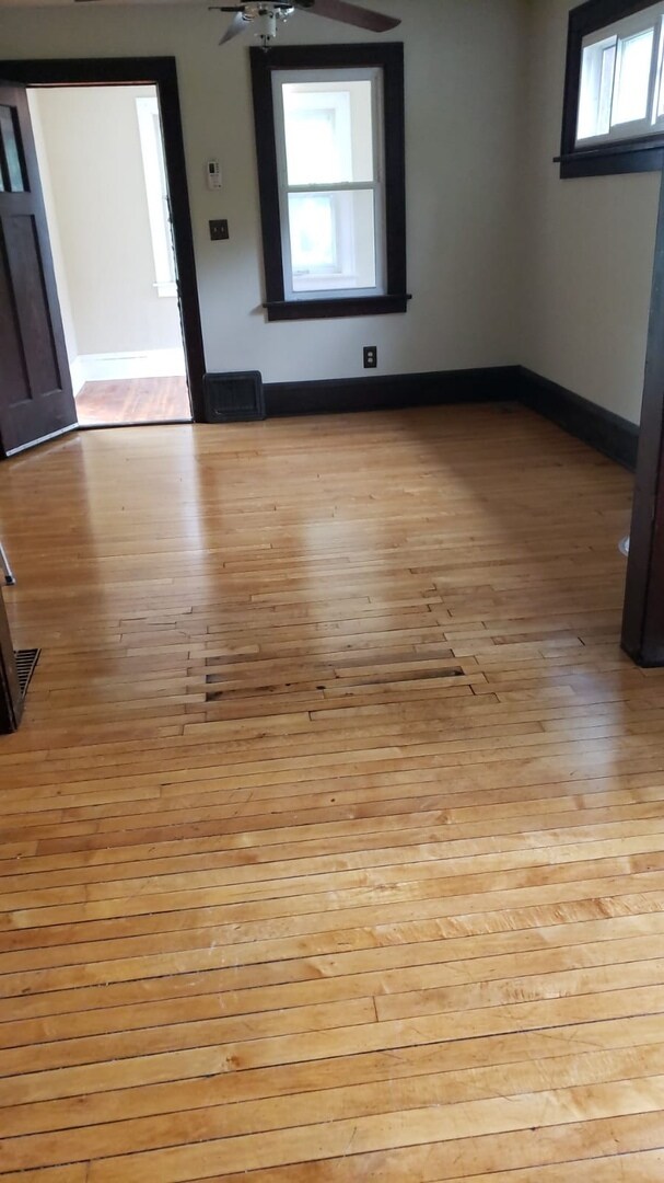 Building Photo - Beautiful 2 Bedroom house!