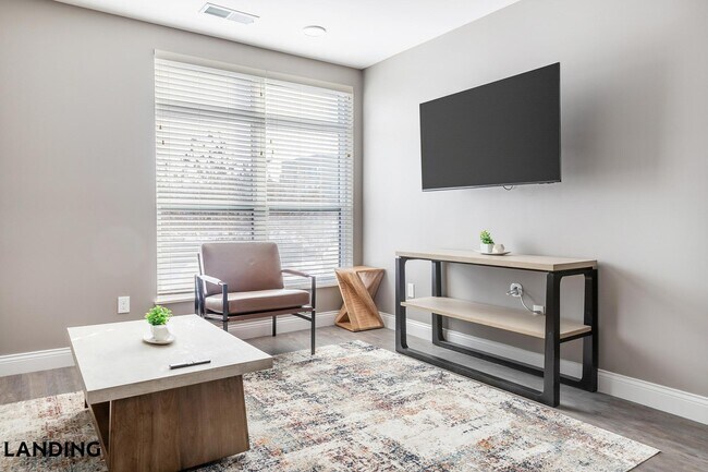 Building Photo - 50 S Grant Ave