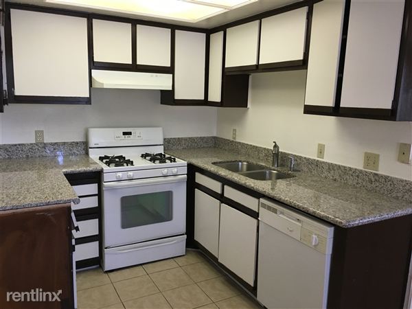 Foto principal - 632 E Harvard St