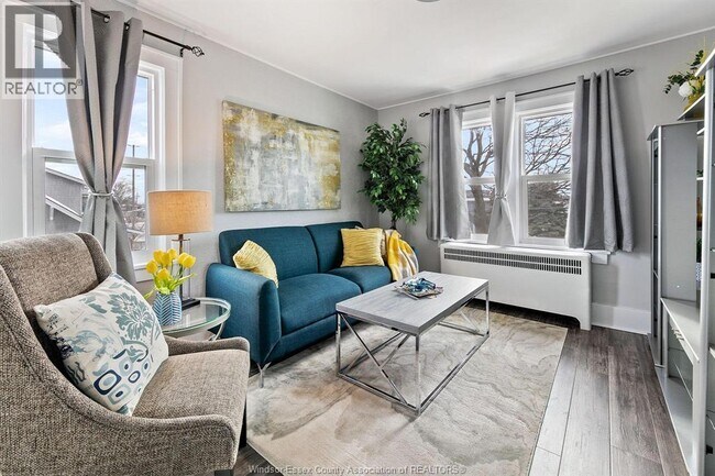 Photo du bâtiment - 1704 Mercer St