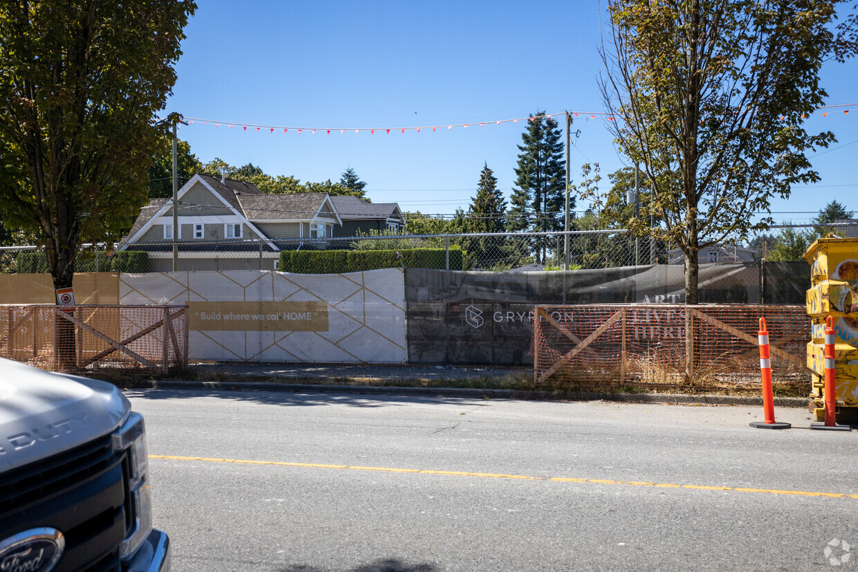 Construction Photo 8/22 - Gryphon House