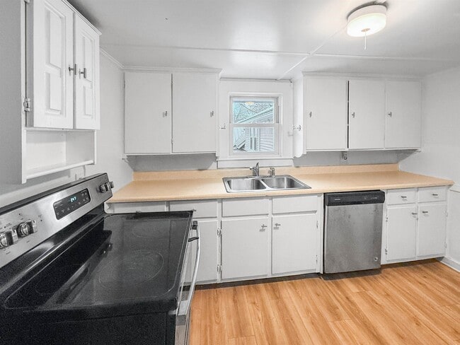 Foto del edificio - 230 King St