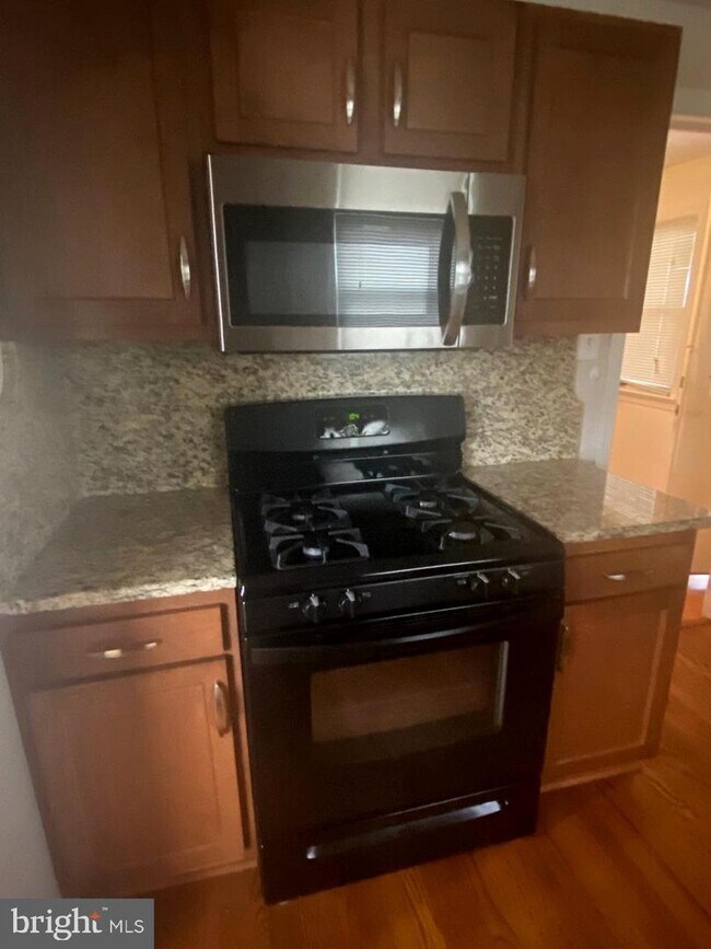 12997 Occoquan Rd, Woodbridge, VA 22192 House Rental in Woodbridge