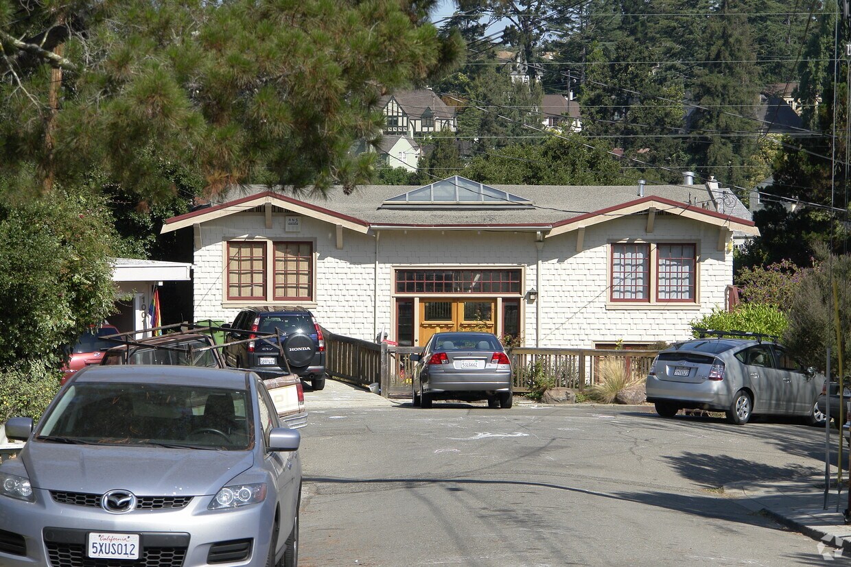 Foto principal - 1028-1030 Galvin St