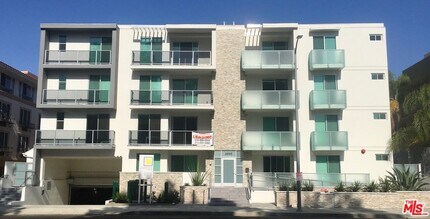 Building Photo - 4600 Coldwater Canyon Ave