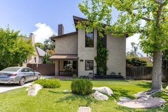 Building Photo - 1542 Pepper Dr