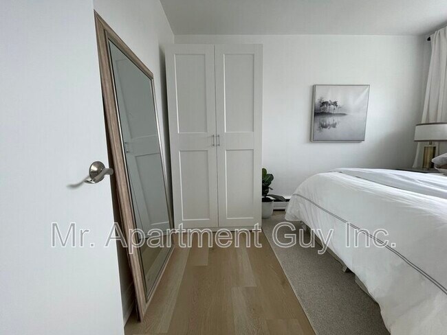 Photo du bâtiment - 1284 Fennell Ave E