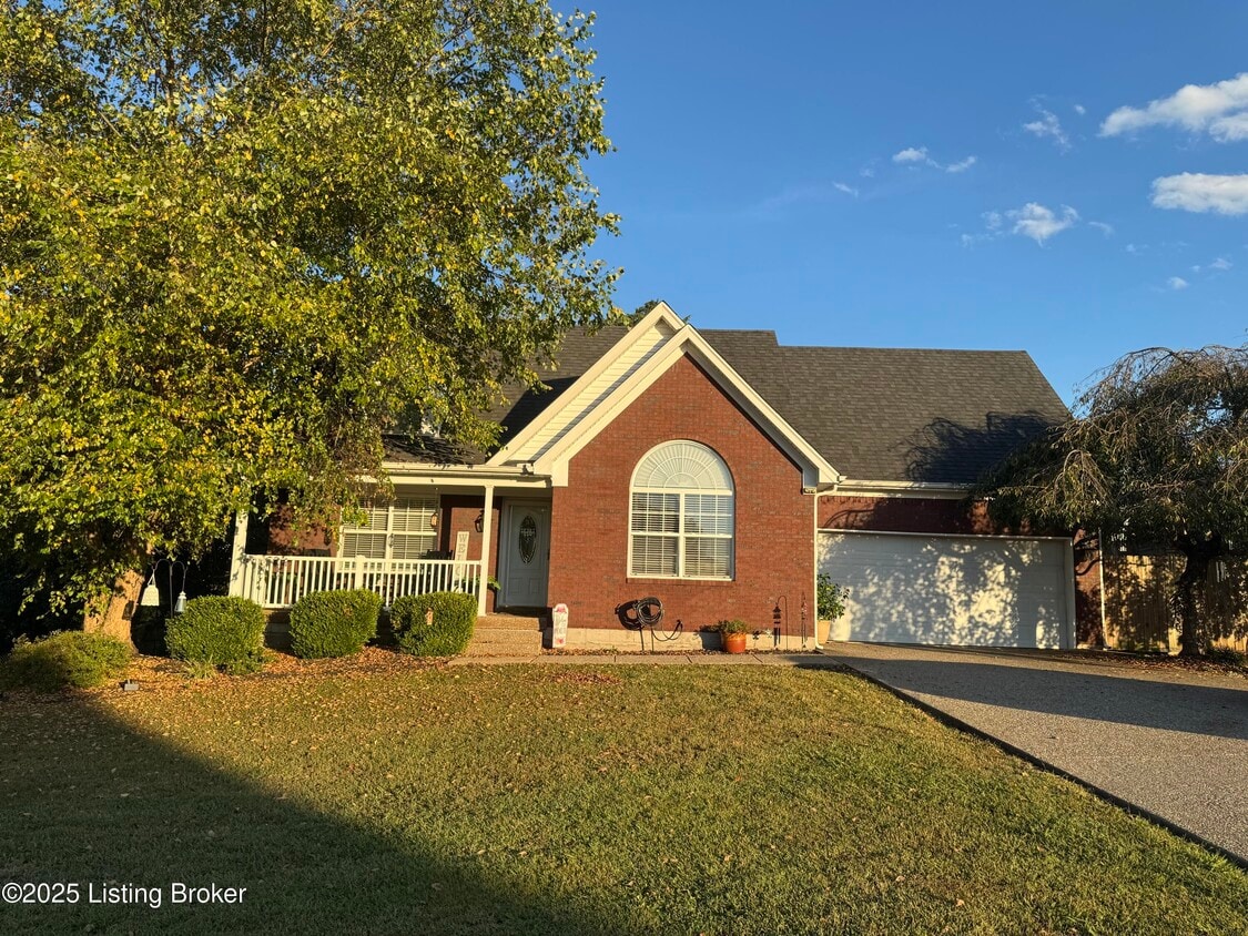 Primary Photo - 130 Misty Brooke Dr