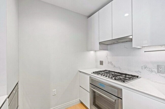 Foto del edificio - 135 Seaport Blvd