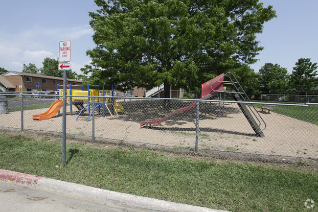 Foto del edificio - Aggie Village Family Apartments