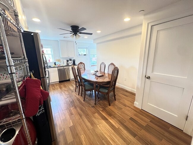 Photo - 489 Main St Apartment