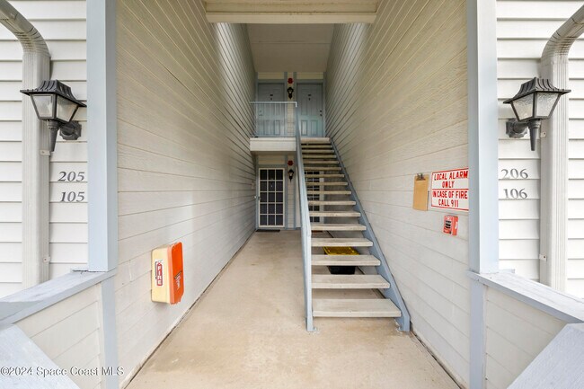 Foto del edificio - 7030 U.S. Rte 1