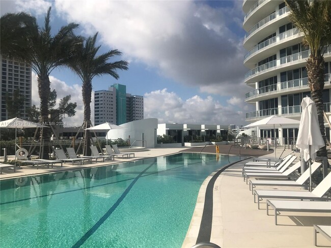 Foto del edificio - 701 S Fort Lauderdale Beach Blvd