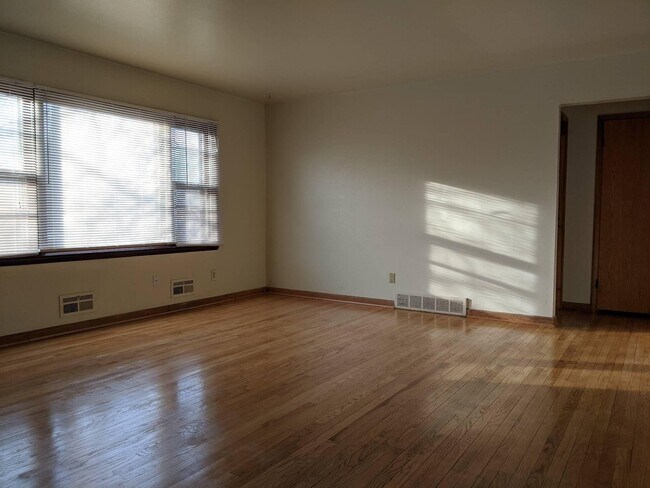 Foto del edificio - 5846 N 83rd St