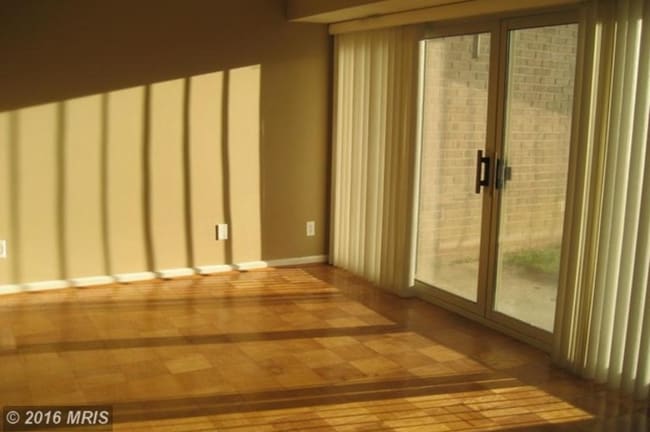 Foto del edificio - 6036 Westchester Park Dr