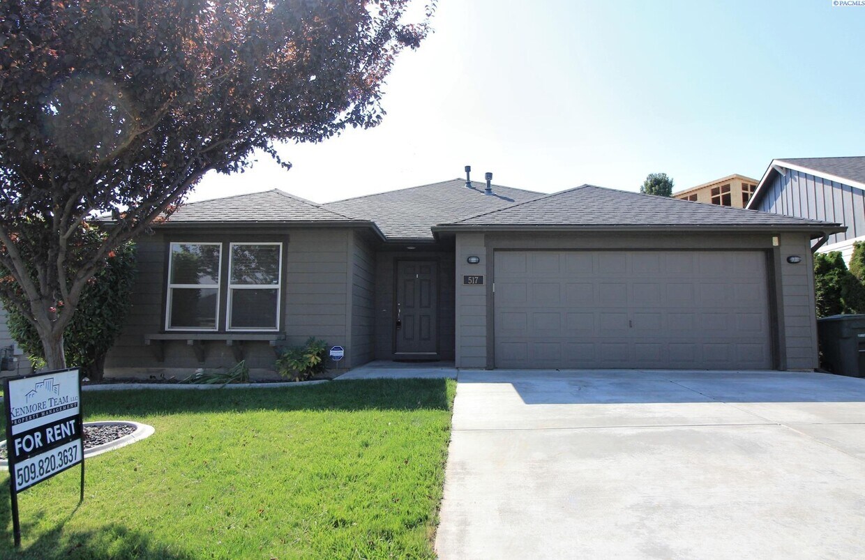 Foto principal - 3 bed/2 bath South Richland Rambler
