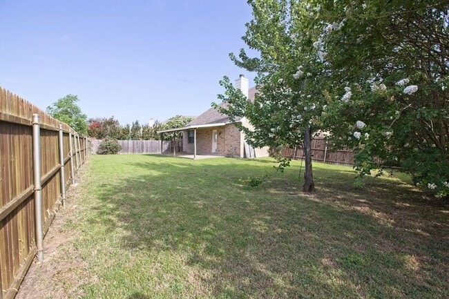 Foto del edificio - 4009 Hidden Meadow Ct