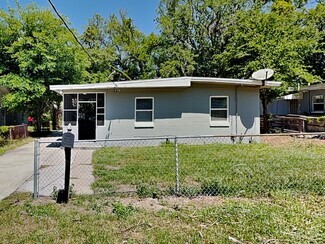 Building Photo - 1741 Brewster Rd