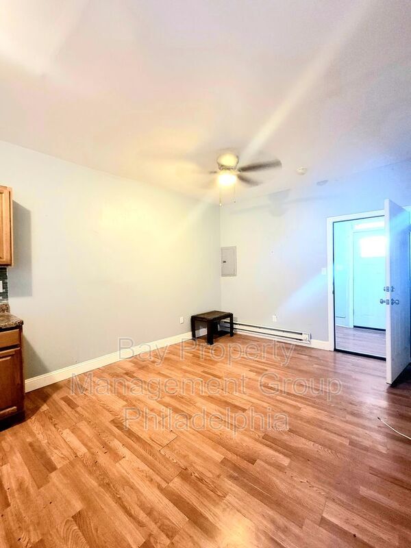 Building Photo - 634 S 56th St
