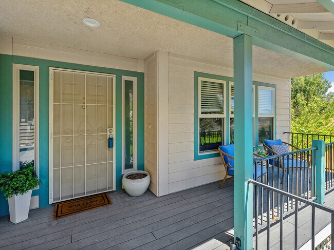 Building Photo - 4008 Plateau Cir