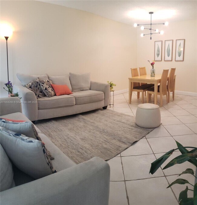 Foto del edificio - 550 Oaks Ln