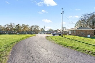 Building Photo - 754 Bancroft Cir