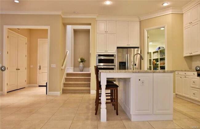Foto del edificio - 73 Pinetree, Irvine, CA 92620 - 4 BR 3.5 B...