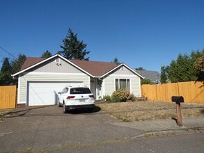 Building Photo - 3927 SE 100th Ave