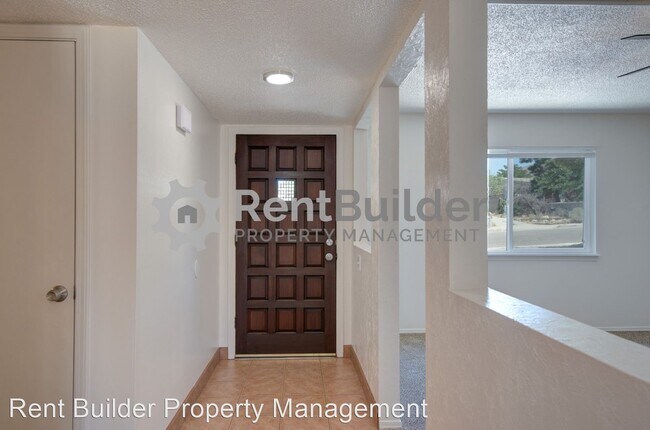 Foto del edificio - 4 br, 2 bath House - 12904 Mountain View A...