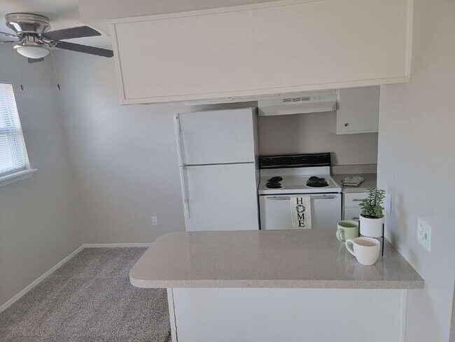 Foto del edificio - Win a 55 Inch TV! $99 Move In Special! 1 BR in Norman!