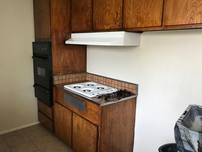 Foto del edificio - 11801 Stuart Dr