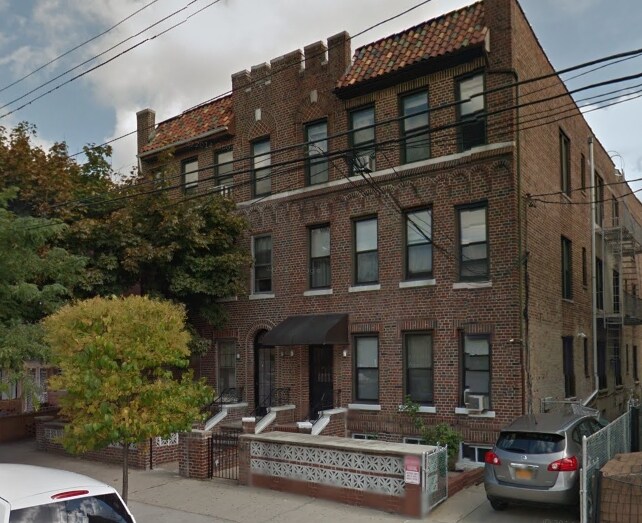 Primary Photo - 1913 Stillwell Ave