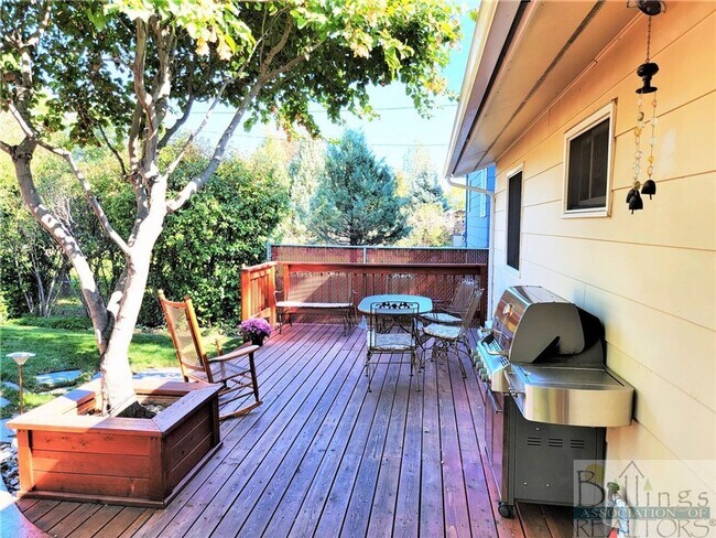 Foto del edificio - 3133 Beech Ave