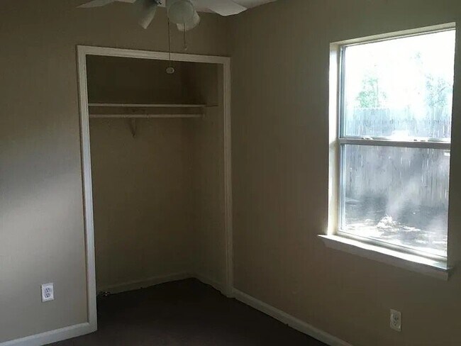 Foto del edificio - 1225 Fairfield St