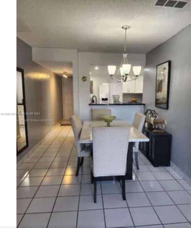 Foto del edificio - 840 SW 105th Ave