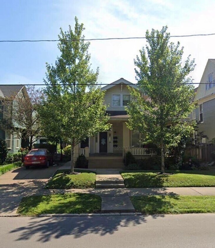 Primary Photo - 720 Southeast Riverside Drive