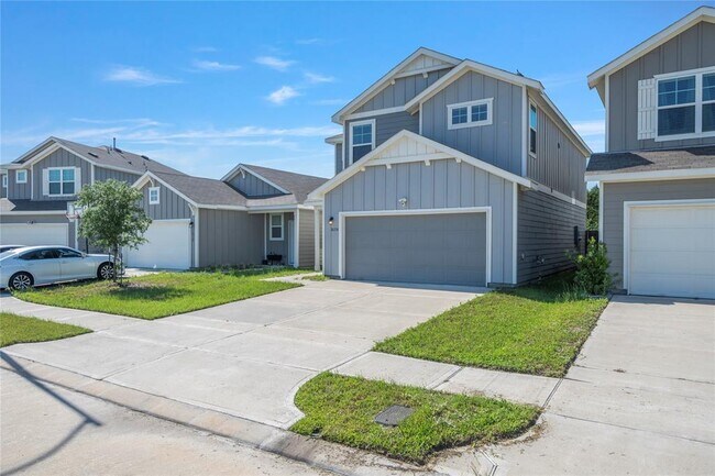 Foto del edificio - 16314 Dutton Clover Dr