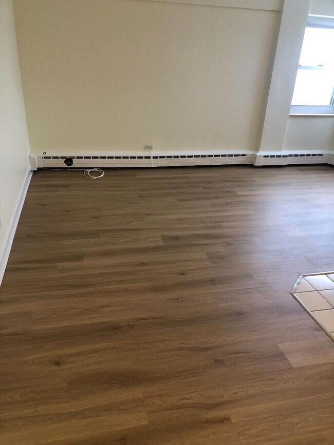 Foto del edificio - 4960 N Marine Dr