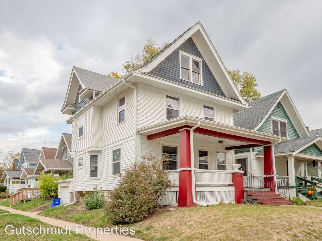 Primary Photo - 3 br, 2 bath House - 1800 6th Ave SE
