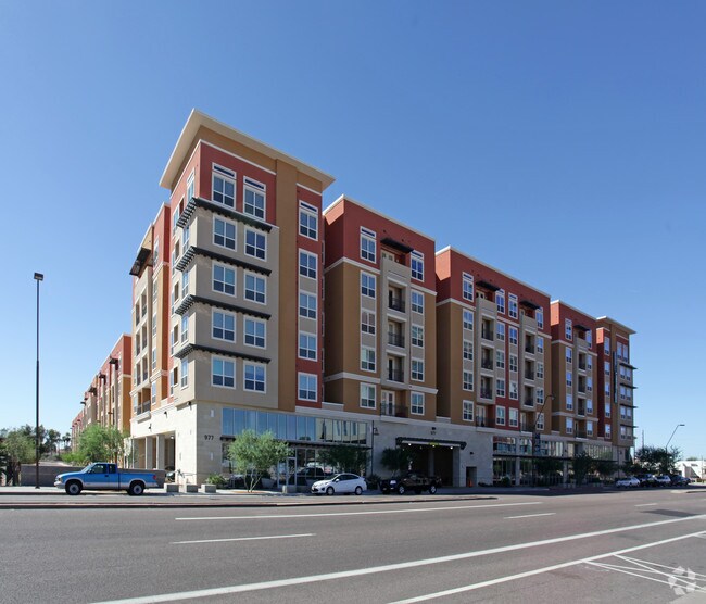 Foto del edificio - The District on Apache